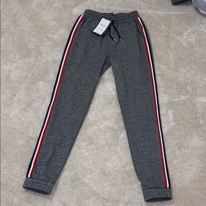 Lazy Pants joggers gray with striped on the side